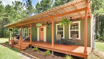 House (2 Bedrooms) | Front of property