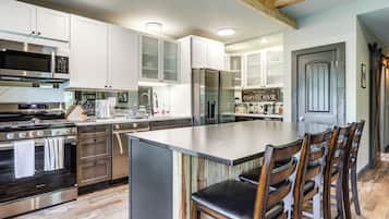 Rumah (2 Bedrooms) | Interior