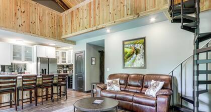 Ozark Barndo Near Bella Vista: Bike, Float & Grill