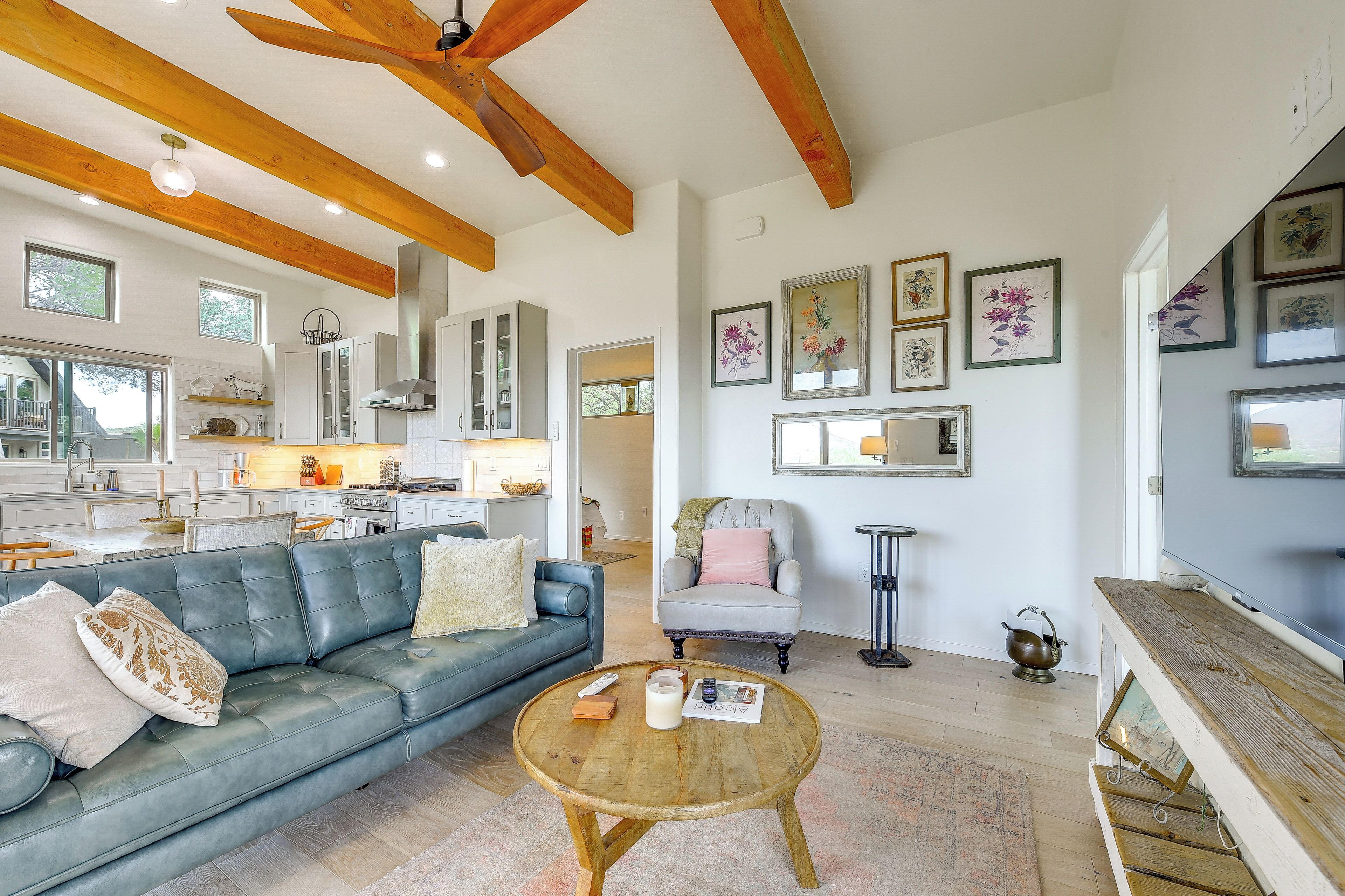 Casa (2 Bedrooms) | Interior