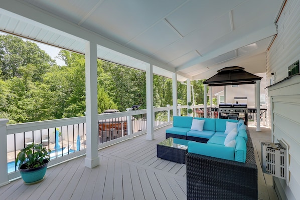 Apartment (4 Bedrooms) | Front of property