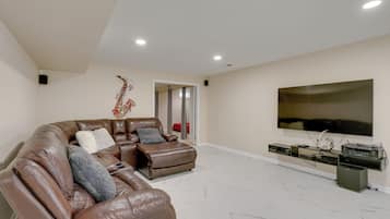 Apartemen (0 Bedroom) | Bagian depan properti