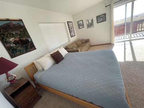 Family Ranch house with Mountain View’s