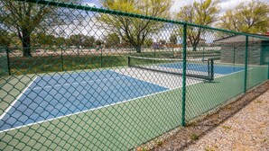 Sport court - Rustic Cabin (Sleeps 4) - The Camping Cabin sleeps a maximum of 4. Bring your own linens. (Durango)