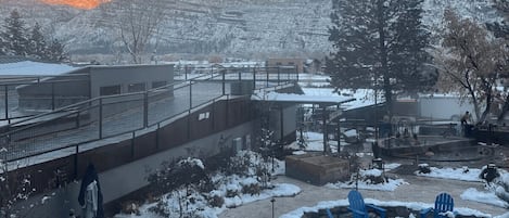 تناول الطعام بالخارج