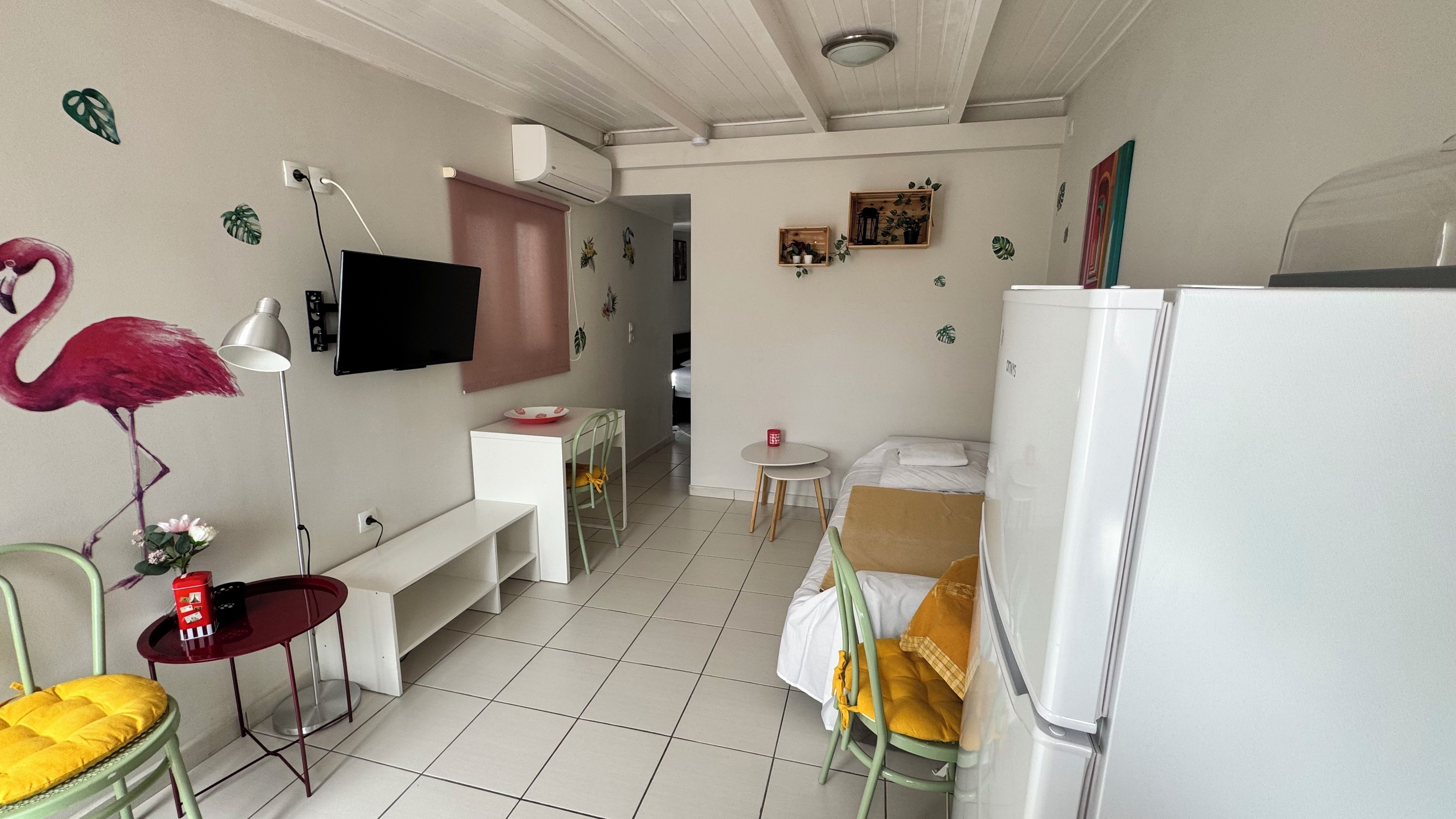 1 bedroom, desk, iron/ironing board, WiFi (free)