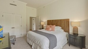 Room - Dive into paradise at Honua Kai - Konea 102 (Lahaina)