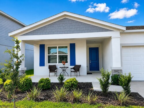 Modern 1BR | WiFi, Kitchen & Parking