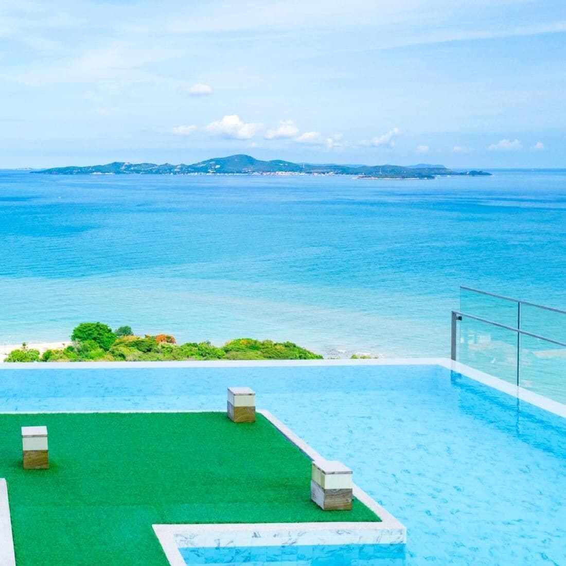 Apartment, 1 Bedroom, Accessible, Smoking | Pool | Outdoor pool