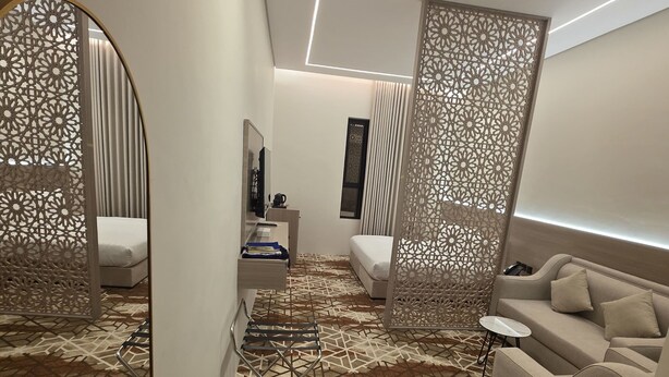 Family Suite | Free WiFi - Beyond Limits hotel (Madinah)