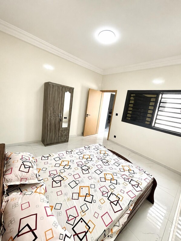 2 bedrooms, WiFi (free), bed sheets