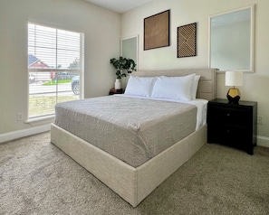 3 bedrooms, iron/ironing board, WiFi, bed sheets