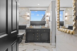 Hair dryer, towels, shampoo, toilet paper - Lakefront Getaway | 5BR | Arcade, Theater, Beach (Colchester)