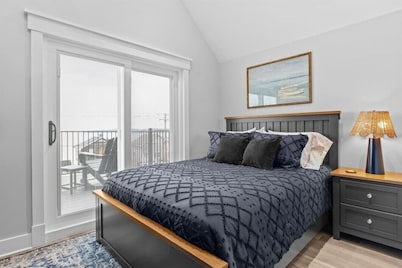 Lakefront Getaway | 5BR | Arcade, Theater, Beach