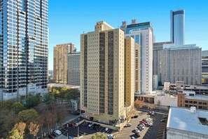 Exterior - Cityview Peach Centrally Located (Atlanta)