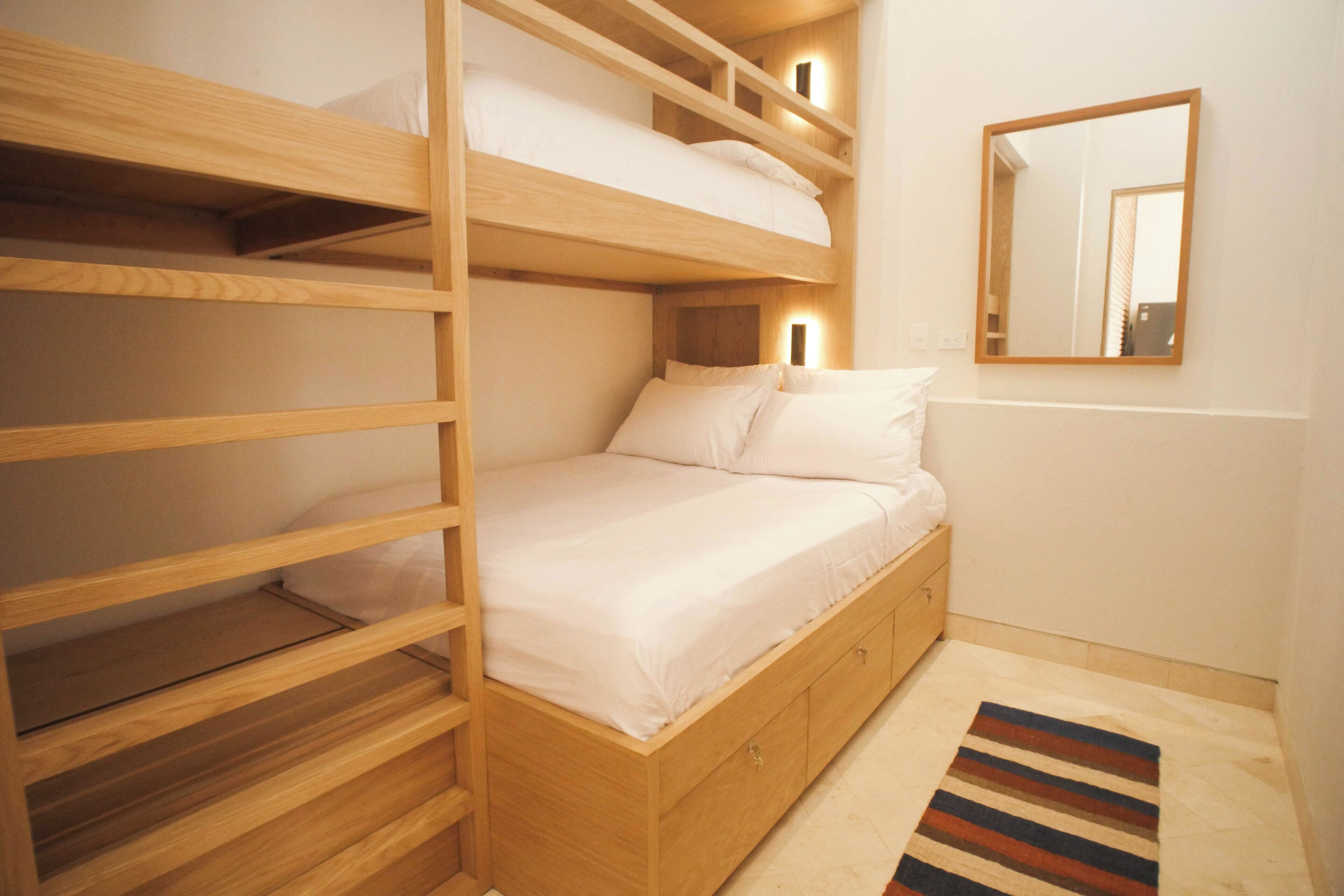 2 slaapkamers, een strijkplank/strijkijzer, wifi, beddengoed