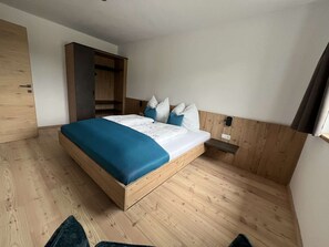 WiFi, bed sheets - Studler-Eck - Holidays at the most beautiful place in the Tyrol (Oberperfuss)