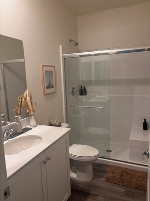 Bathroom - 1 Bed/Bath Attached Casita w/ Private Entrance (Victorville)