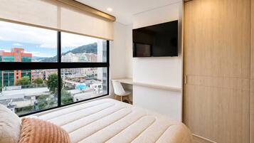 Desk, iron/ironing board, WiFi, bed sheets