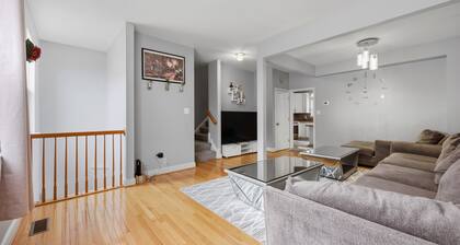 Luxury 3BR Near Shops, Town Center Potomac Mills, State Park & Washington DC