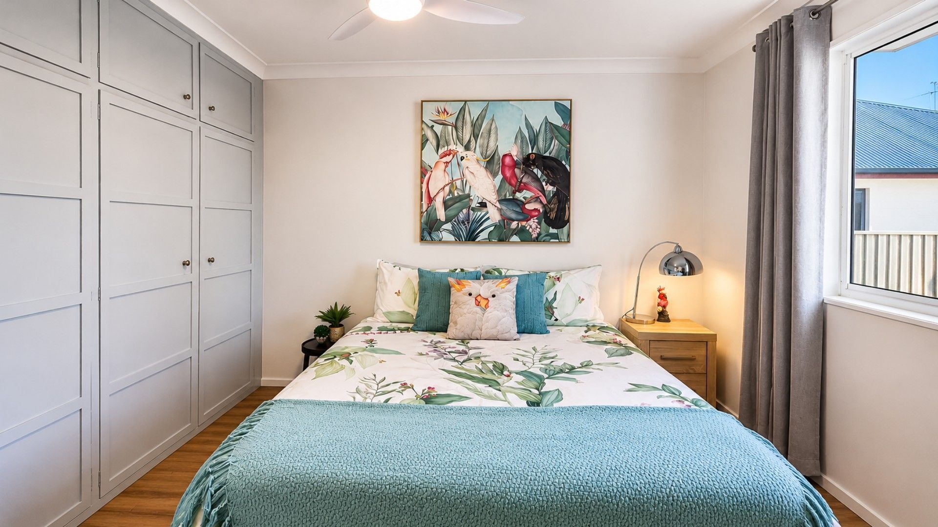 Iron/ironing board, travel cot, free WiFi, bed sheets