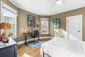 1 Schlafzimmer, Schreibtisch, Bügeleisen/Bügelbrett, WLAN