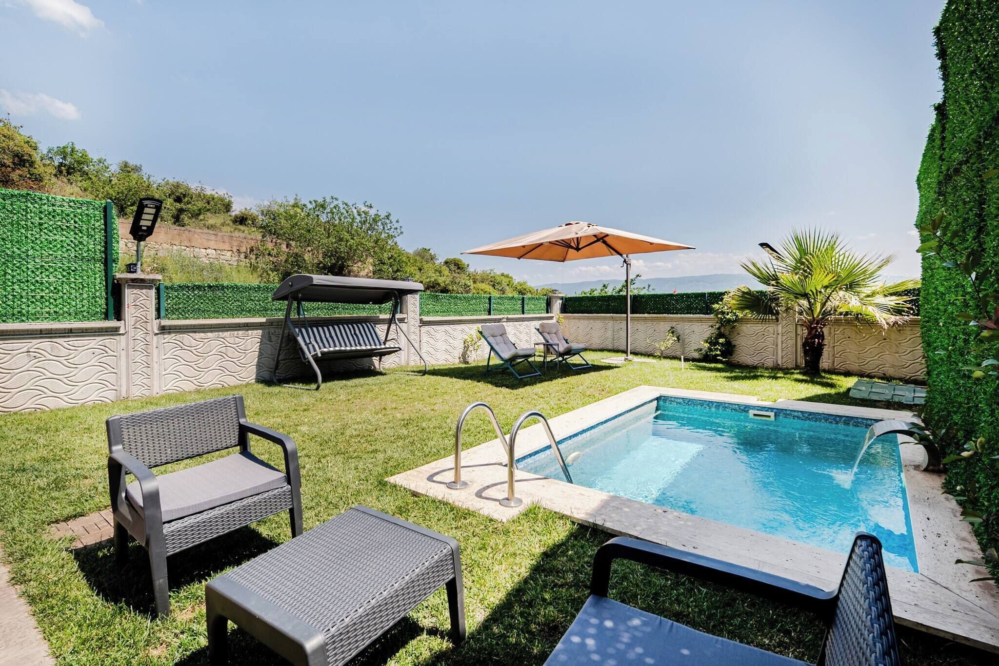 Villa, 2 chambres, accessible aux personnes à mobilité réduite, piscine privée | Piscine | Piscine extérieure