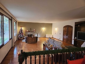 Maison, vue jardin | Hall