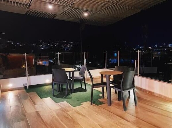 Outdoor dining - hotel terraza Cali (Cali)