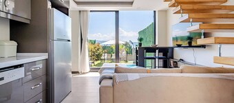 2 Superior Villa Isıtmalı Havuz ve Deniz Manzara