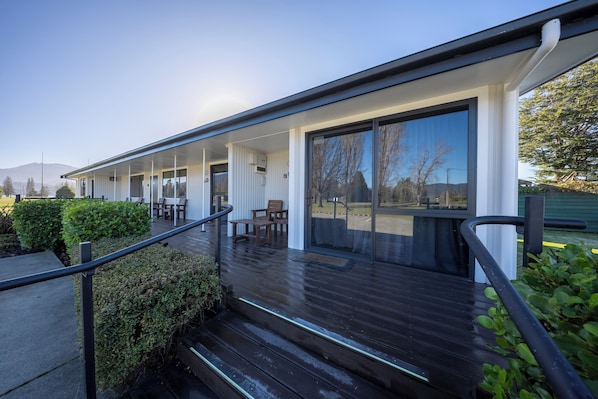 Exterior detail - Dusky Mustering Unit - Te Anau Holiday Home (Te Anau)
