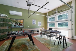 Spielezimmer