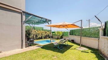 Villa, 2 Bedrooms, Accessible, Smoking | Property grounds