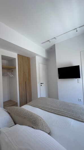 2 bedrooms, Internet, bed sheets