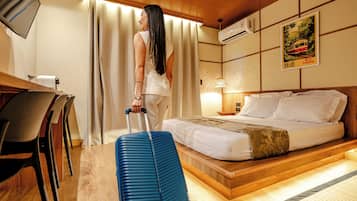 Exklusiv lägenhet - 1 dubbelsäng med bäddsoffa - terrass - utsikt mot staden | Sängtillbehör av högsta kvalitet, memory foam-madrasser och skrivbord