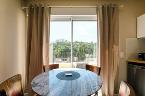 Dining - Vrbo Property (Cannes)