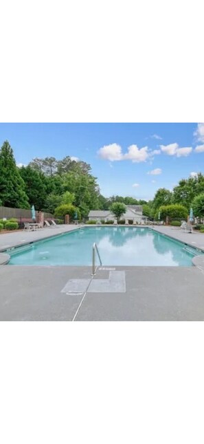 Pool - Charming Acworth Retreat with easy access to Food, Fun, and Family Activities! (Acworth)