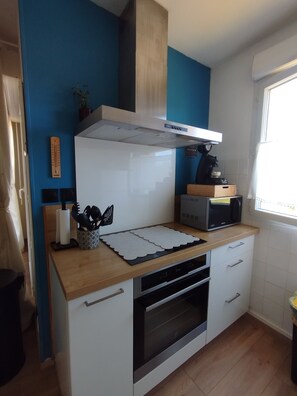 Private kitchen - Vrbo Property (Fécamp)