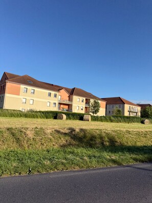 Exterior - Vrbo Property (Fécamp)