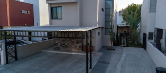 Marina Oriental