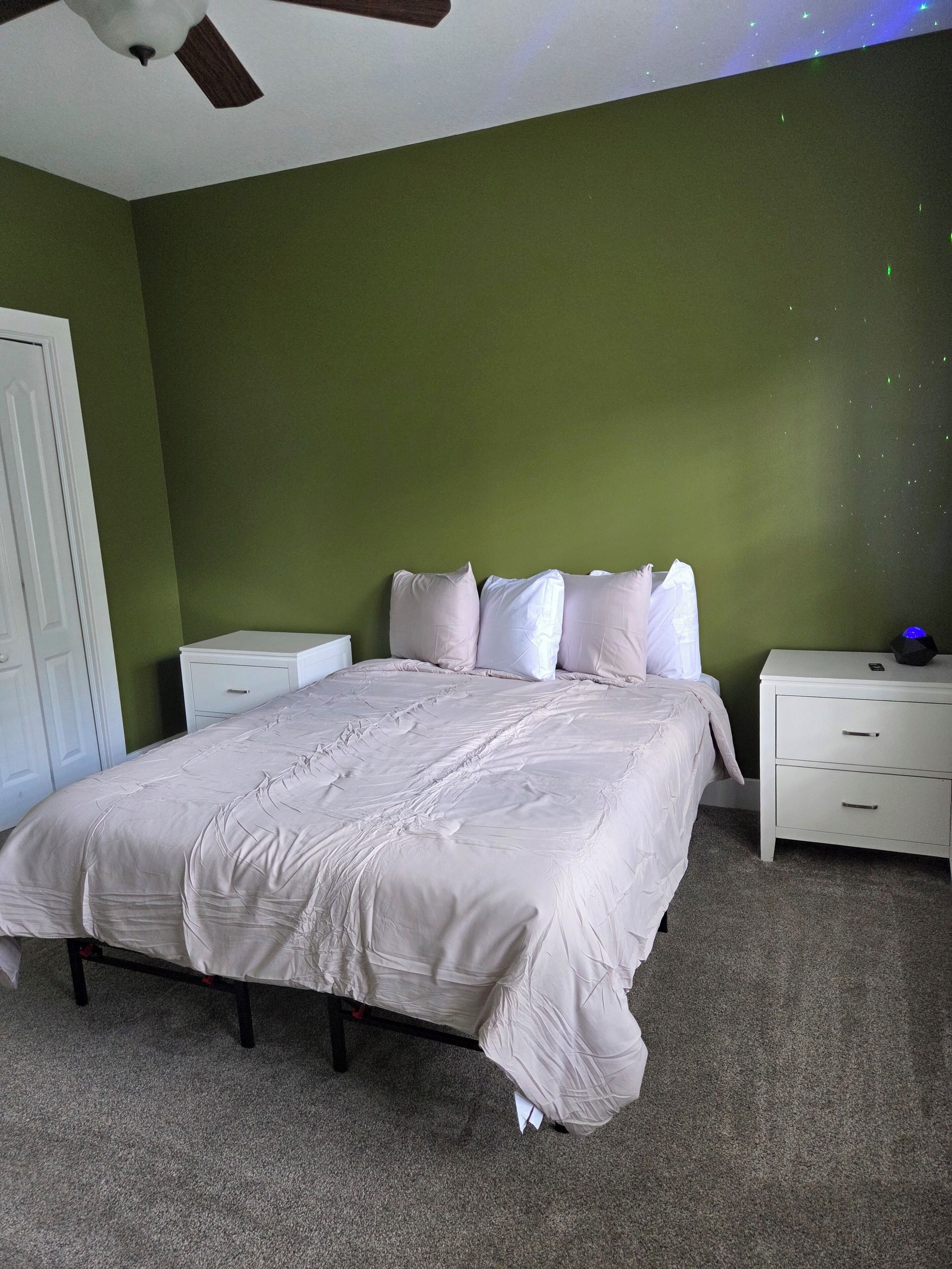 4 Schlafzimmer, Bügeleisen/Bügelbrett, WLAN, Bettwäsche
