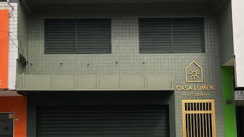 Overnatningsstedets facade
