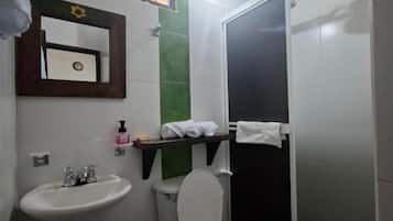 Family Cabin, Patio, Garden View | Bathroom