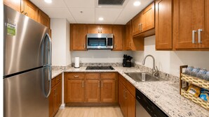 Private kitchen - Lovely 1-bedroom apartment with AC in Fort Myers (Fort Myers)
