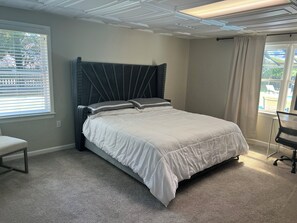 1 bedroom, desk, iron/ironing board, WiFi (free)