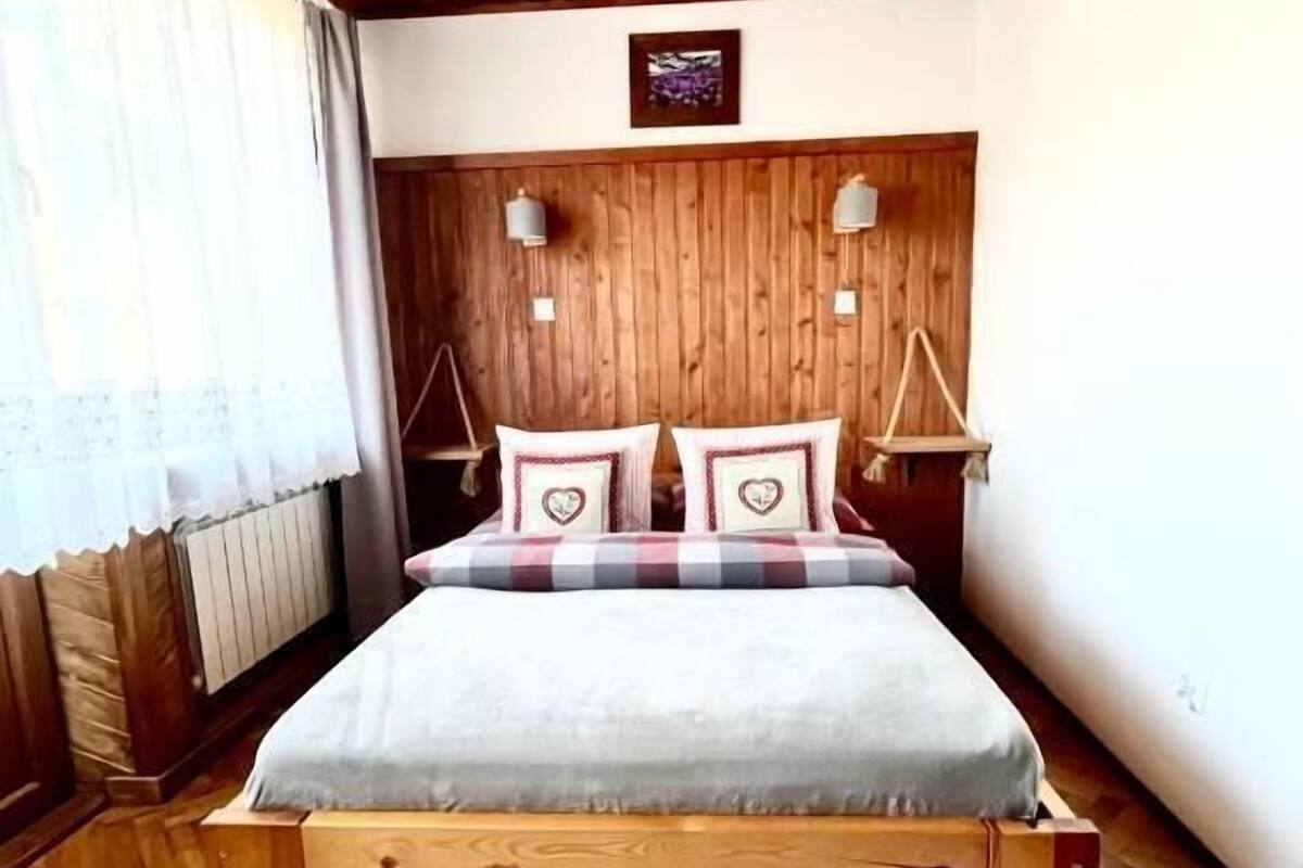 Kahden hengen comfort-huone, parveke | Ilmainen Wi-Fi