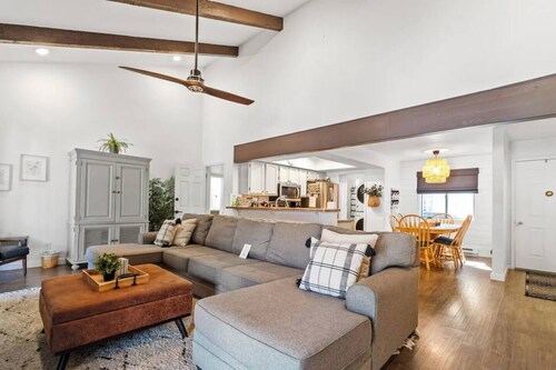 Best Pinetop Lakes Country Club Spot ~ Newly Done