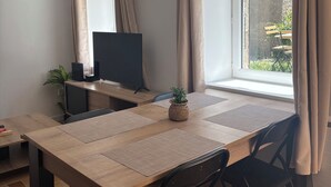 Dining - Charming little renovated house (Saint-Agrève)
