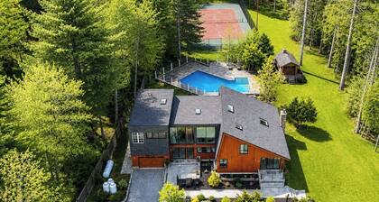 Private Pool, Tennis Court, Outdoor BBQ Cozy Lodge