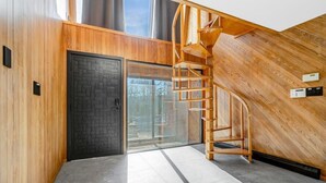 Interior - Private Pool, Tennis Court, Outdoor BBQ Cozy Lodge (Loch Sheldrake)
